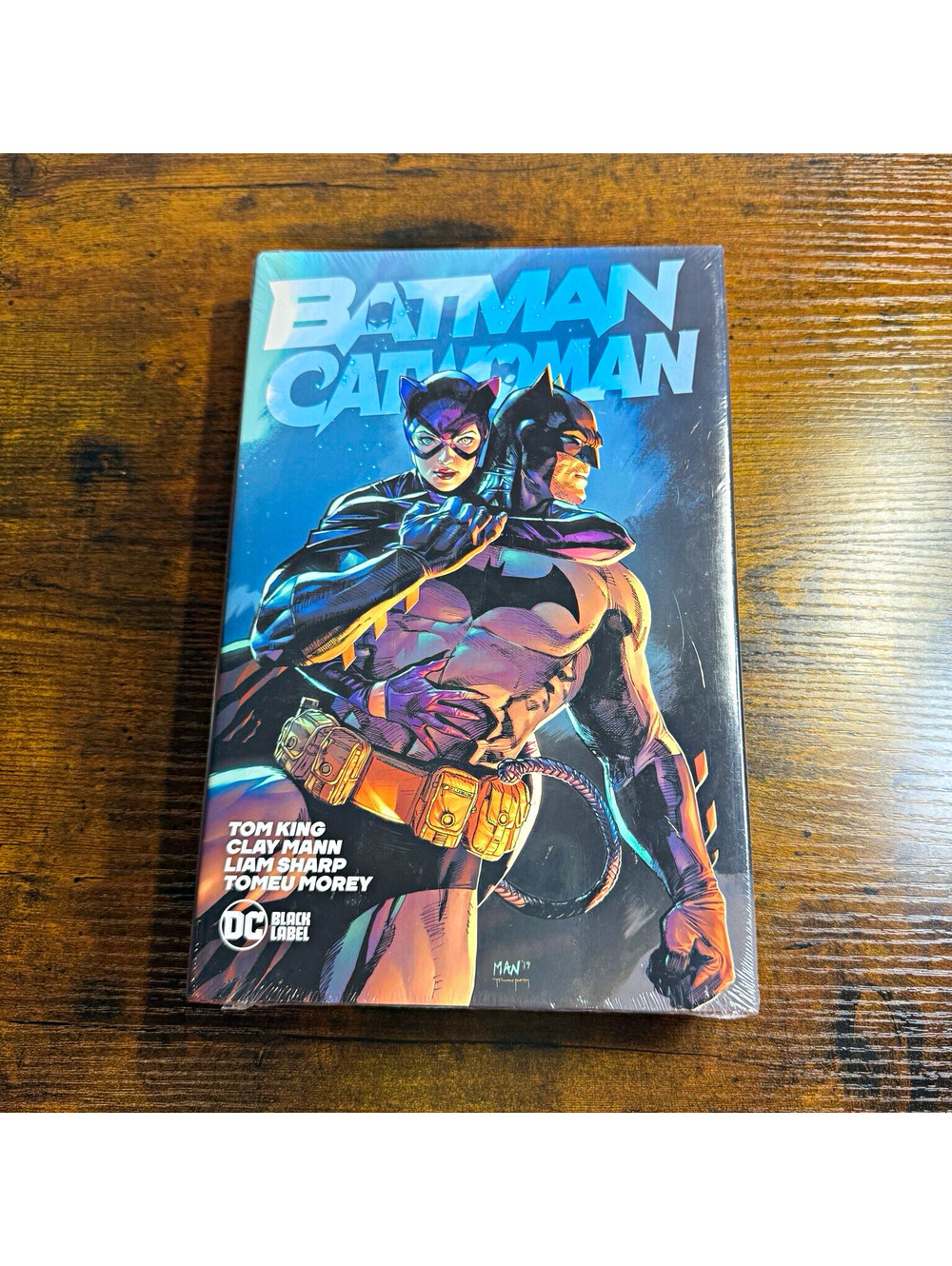 Batman Catwoman Hardcover DJ Tom King Clay Mann Liam Sharp 1st Print DC 2022